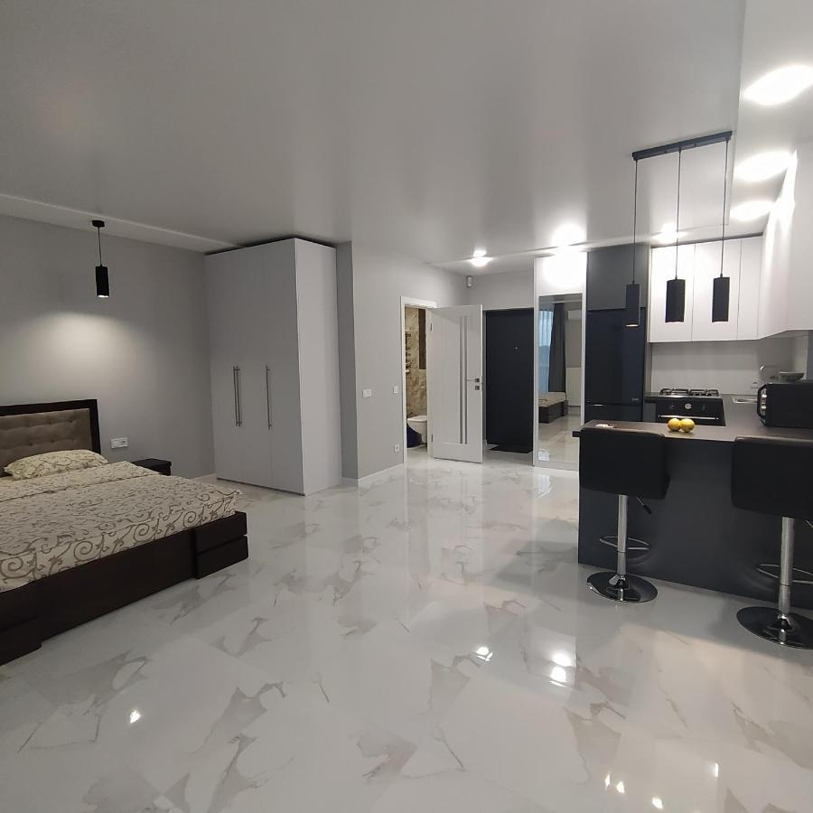 Vip Apartment Near Center Lviv Eksteriør billede