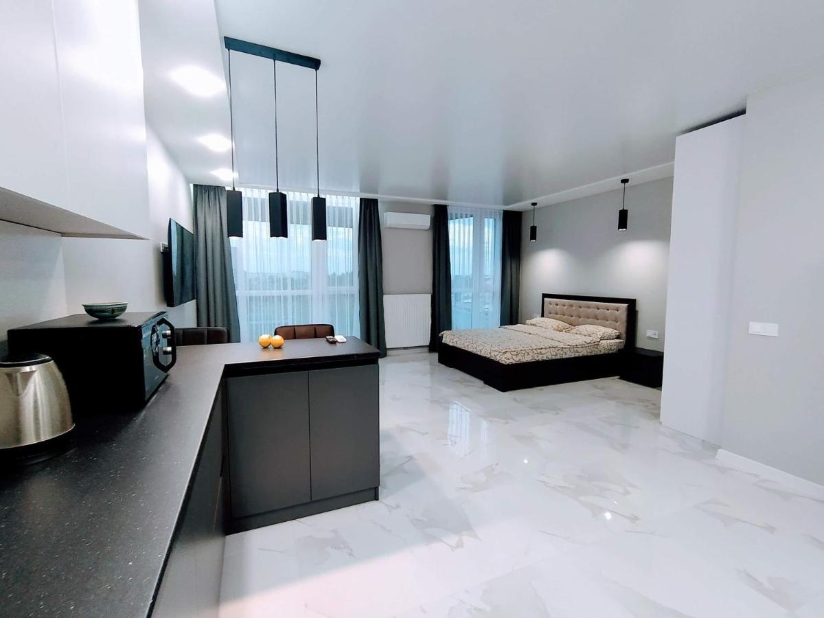 Vip Apartment Near Center Lviv Eksteriør billede