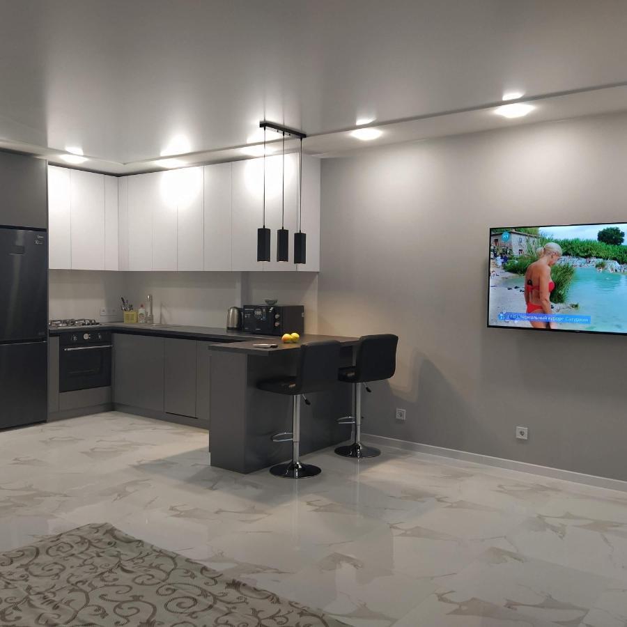 Vip Apartment Near Center Lviv Eksteriør billede